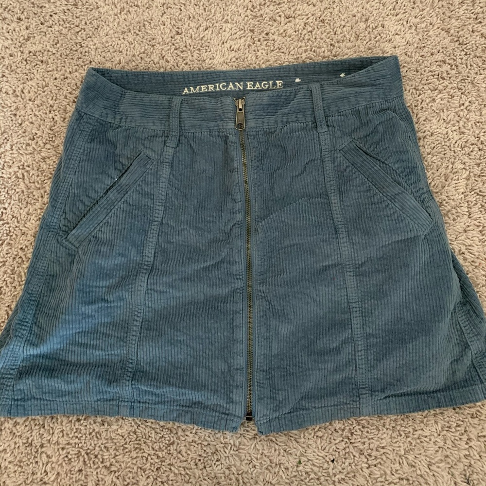 Really cute velvet American Eagle skirt